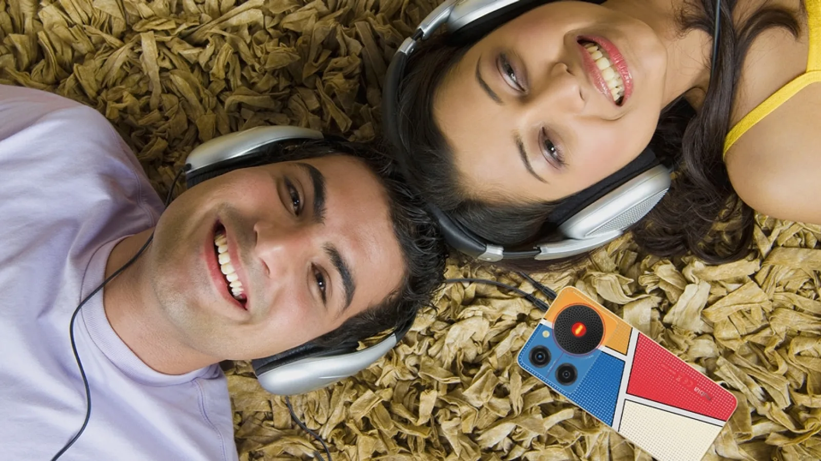 Vrei un telefon cu difuzor MASIV? Iată unde găsești cel mai ieftin ZTE Nubia Music din România