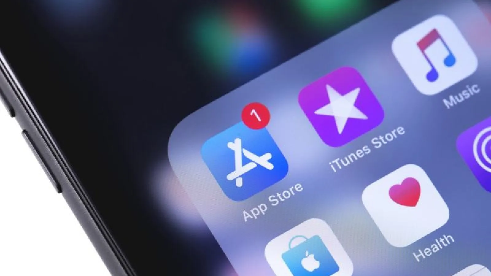 Apple ripostează în fața UE; a contestat în instanță amenda de 500 de milioane de euro primită pentru restricționarea dezvoltatorilor din App Store