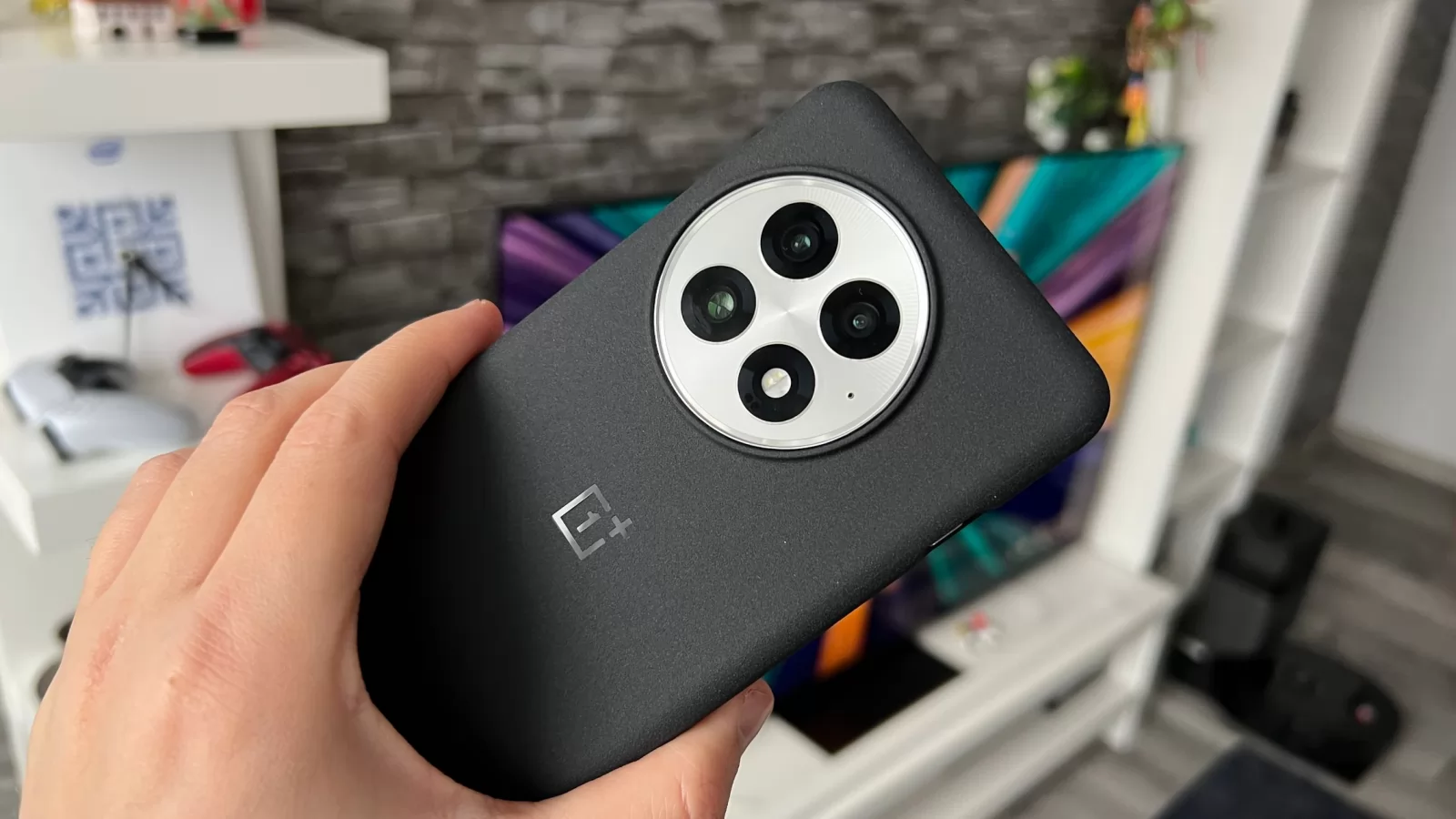 OnePlus 13 și 13R primesc funcția AI „Plus Mind”; Update-ul se livrează treptat