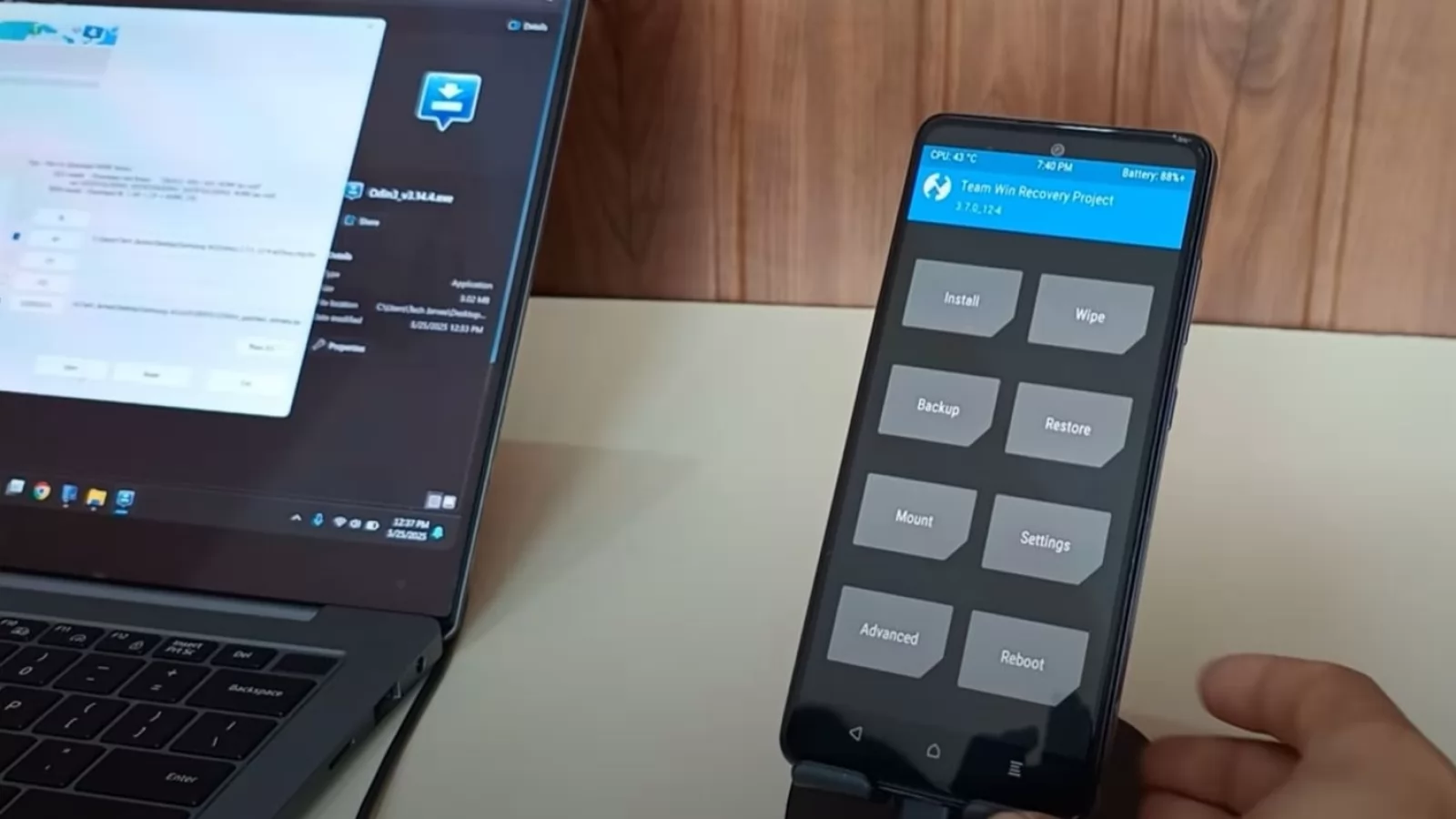One UI 8 limitează personalizarea; Samsung ascunde opțiunea de deblocare a bootloaderului