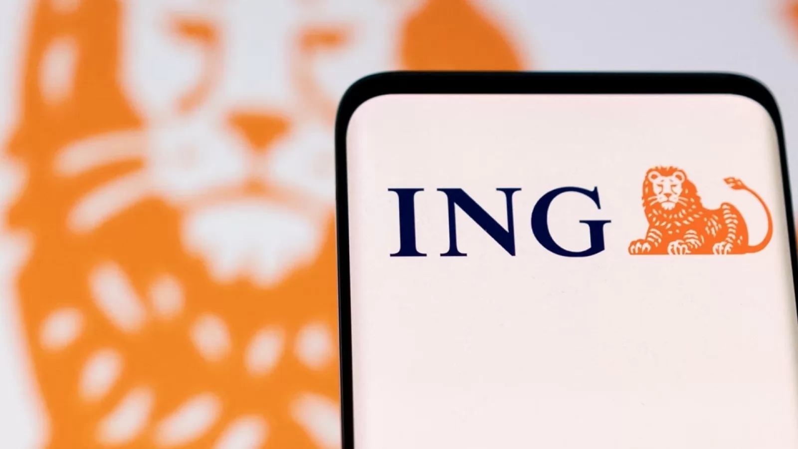 ING România renunță la logarea în HomeBank din browser pe mobil; Accesul va fi posibil doar prin aplicația oficială