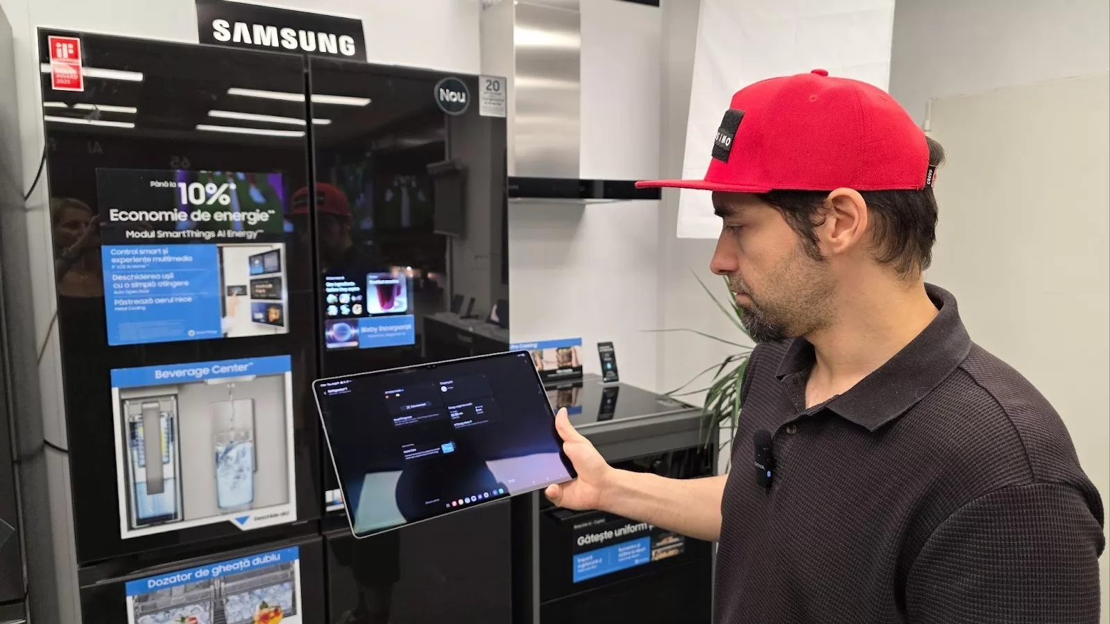 Am fost ca un copil la vitrina cu dulciuri: frigider Samsung controlat de pe tableta şi aspiratorul pe care „îţi sună telefonul”