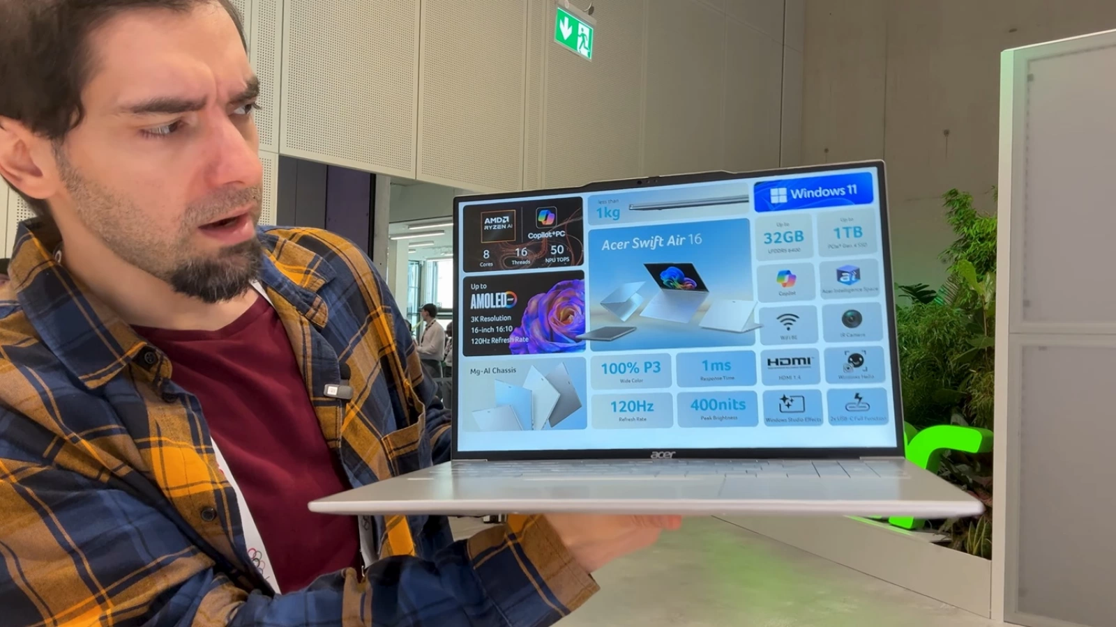 Acer Swift Air 16 hands on: laptop de sub 1 kilogram, dar acum cu un ecran MARE şi AI
