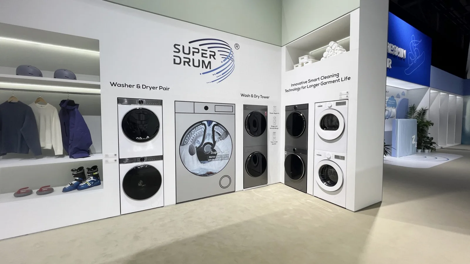 IFA 2025: Ce au special maşinile de spălat TCL cu AI şi frigiderele de la Berlin (Video)