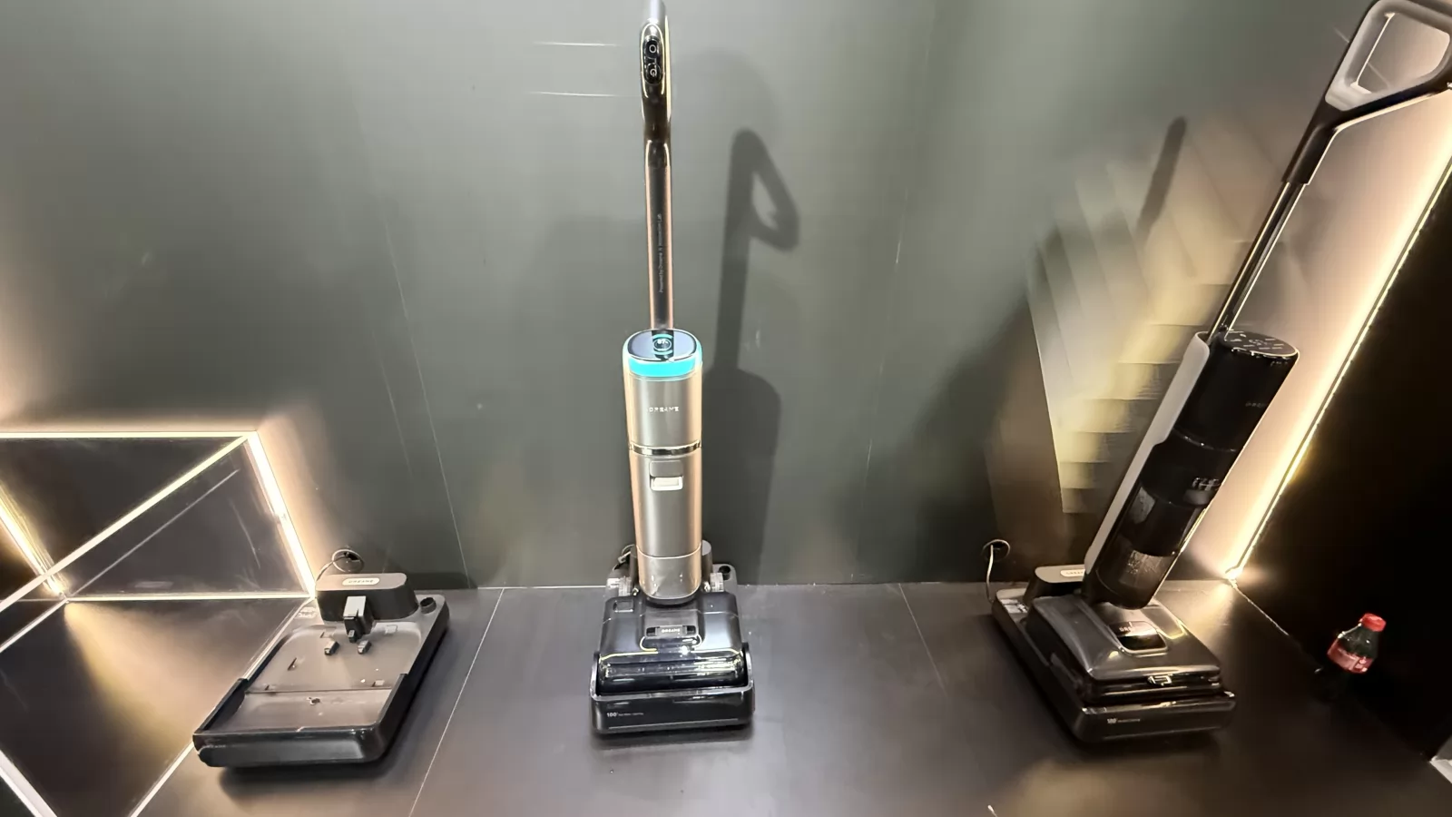 IFA 2025: Dreame H15 Pro Foam Wash Hands on - aspirator cu dozator de spumă pentru accidentele animalelor de companie