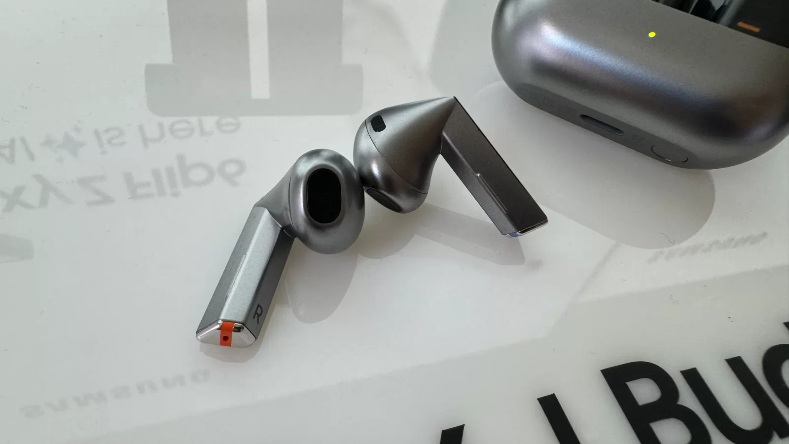 Samsung Galaxy Buds4 și Buds4 Pro la orizont! Noile căști wireless apar menționate în OneUI 8.5