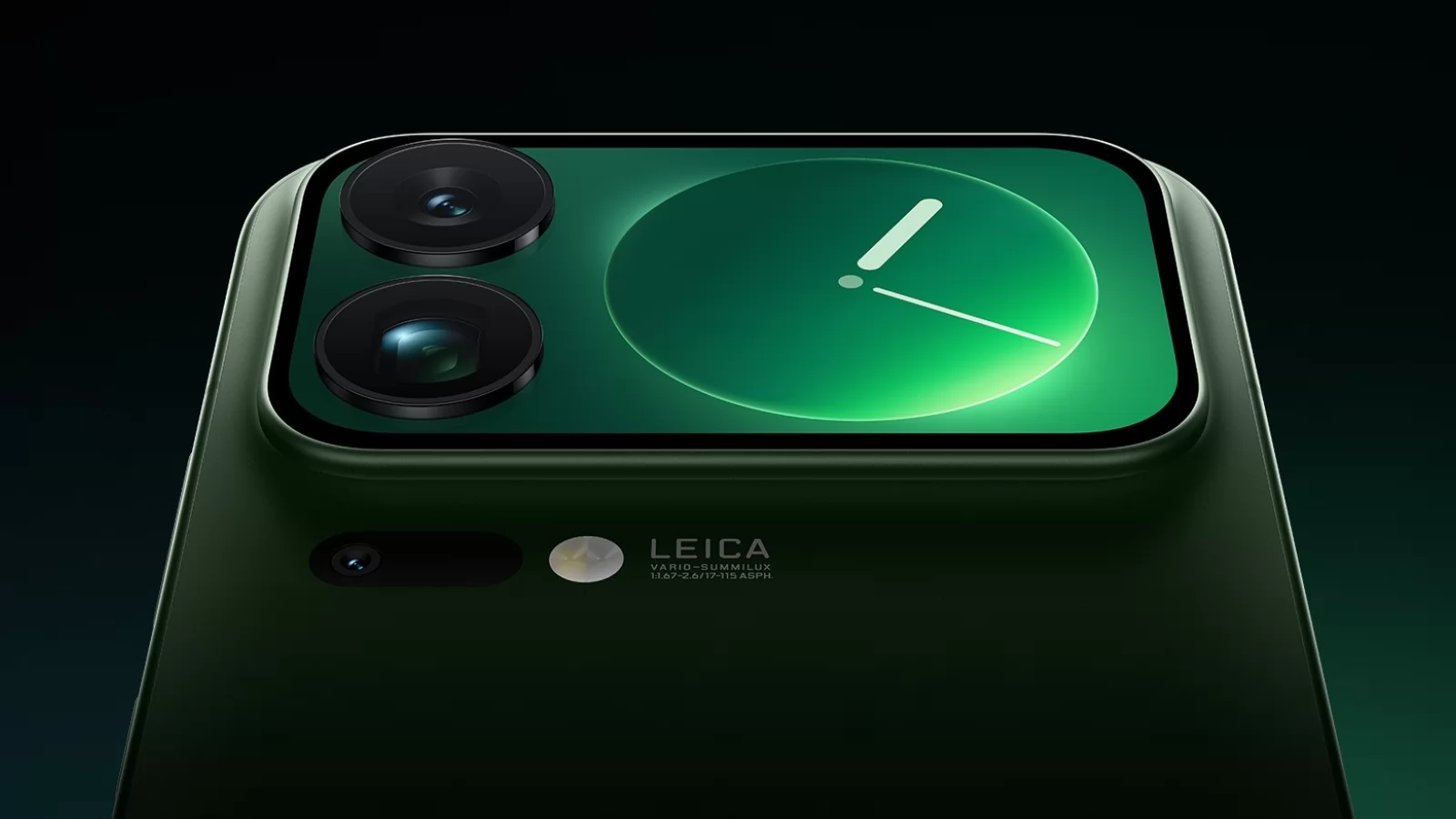 Xiaomi 17 Pro este rivalul de iPhone 17 Pro ce aduce ecran secundar în spate și rămâne la fel de compact