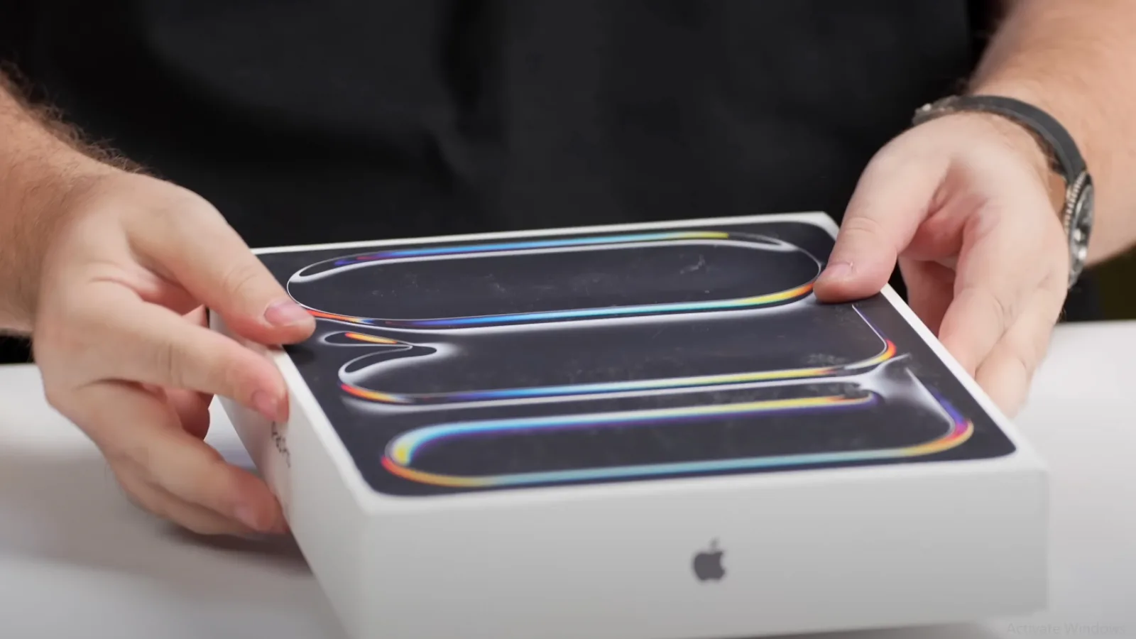 Noua tabletă Apple iPad Pro cu procesor M5 primește unboxing înainte de anunțul oficial; Avem și rezultate GeekBench