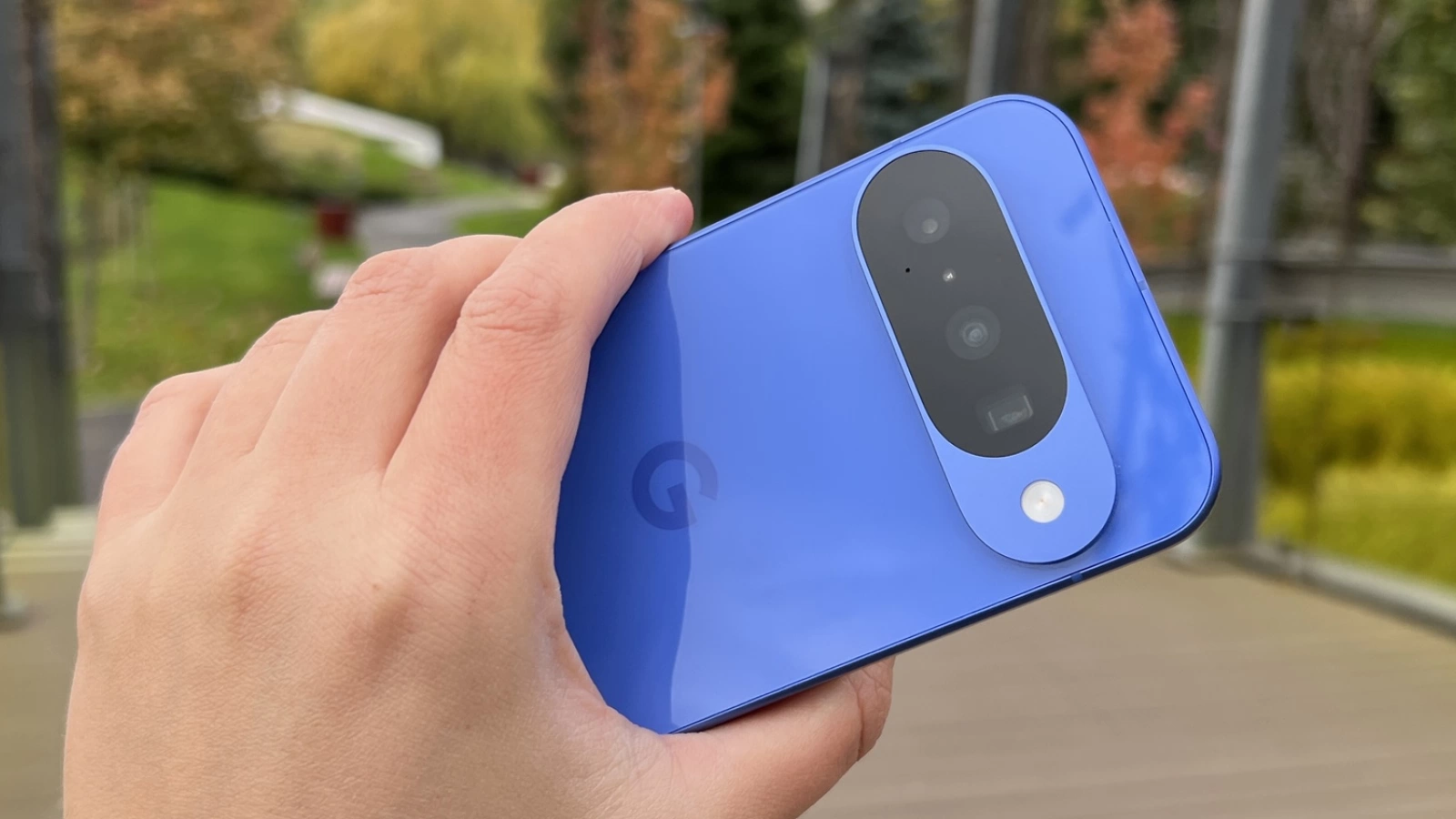 Google Pixel 10: Cameră cu ceva în plus față de iPhone 17-le de bază, macro foarte bun, captură Night savuroasă