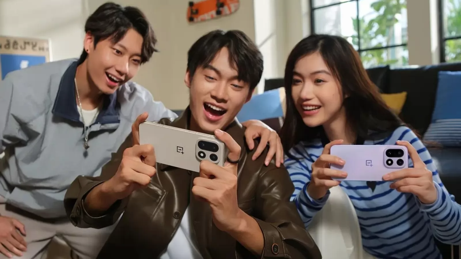 OnePlus 15 acum oficial! Un OPPO Find X9 Pro fără Hasselblad, dar cu Snapdragon 8 Elite Gen5 și mai de gaming