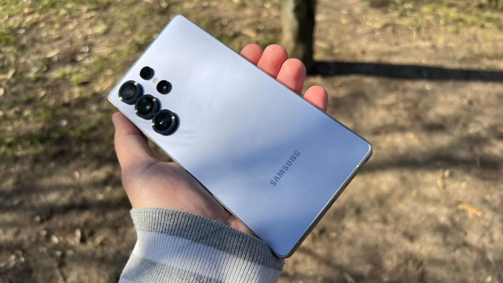 [UPDATE: A revenit în stoc] Super ofertă în aplicația Samsung Shop: Galaxy S25 Ultra (12 GB + 512 GB) poate fi comandat pentru doar 4.159 lei!
