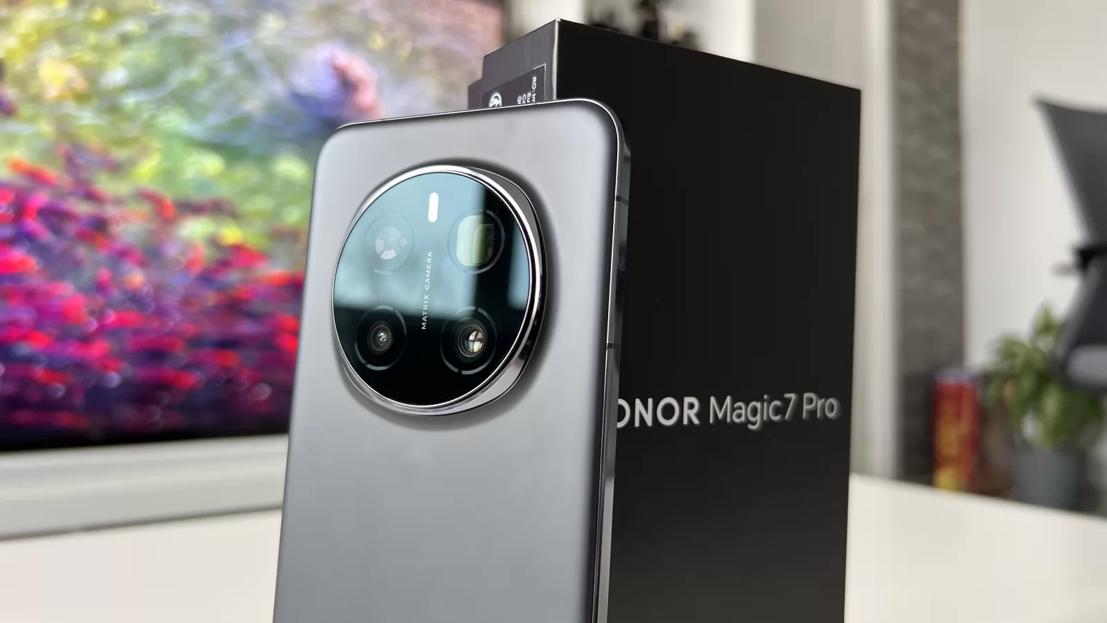 Turul Magazinelor #1551: Telefon cu 12 GB RAM sub 700 lei, preţ INCREDIBIL la HONOR Magic7 Pro (spre 3000 lei)