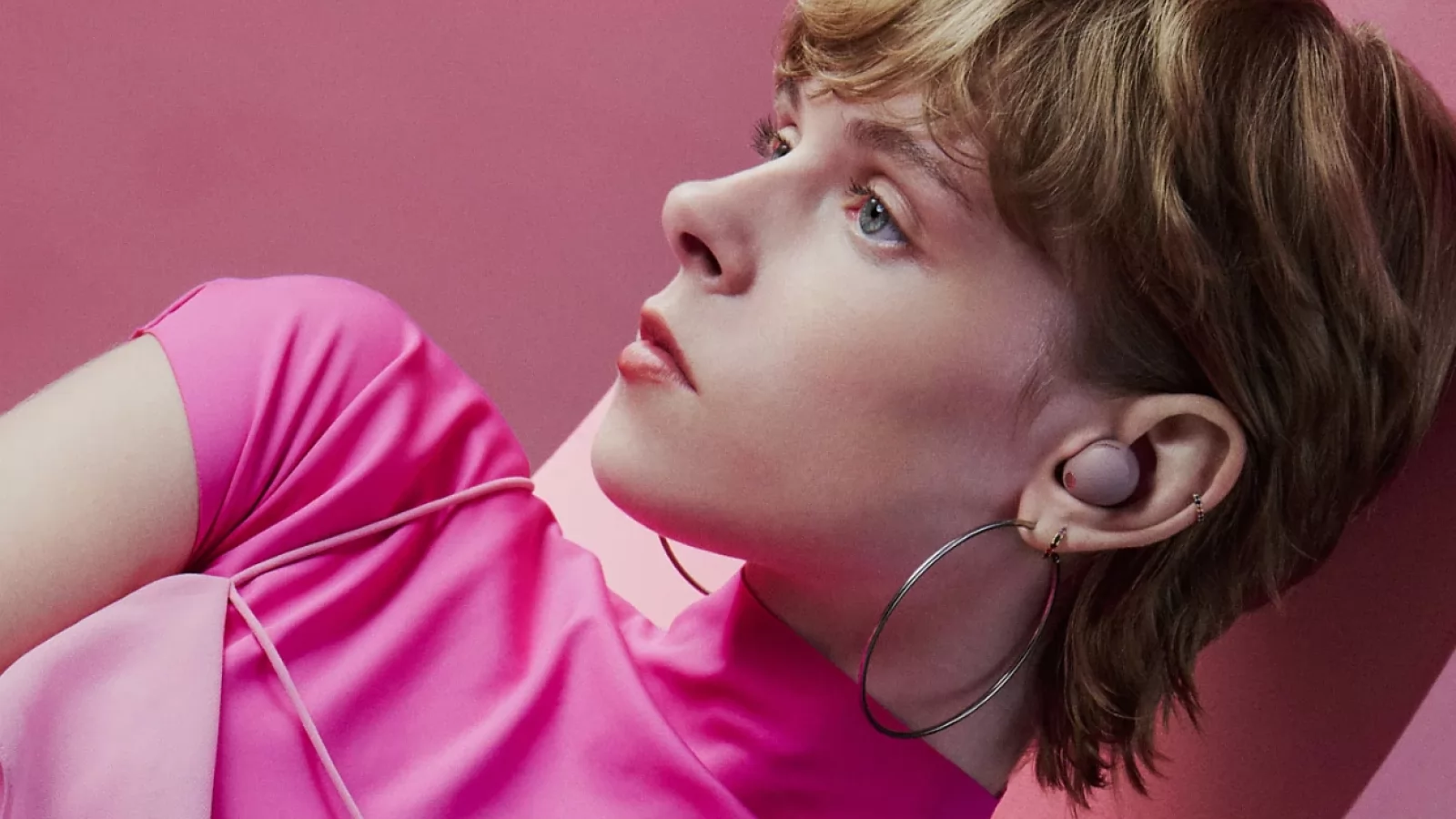 Următoarele căști in-ear Sony vin în 2026; WF-1000XM6 listate de un retailer cu livrare din februarie