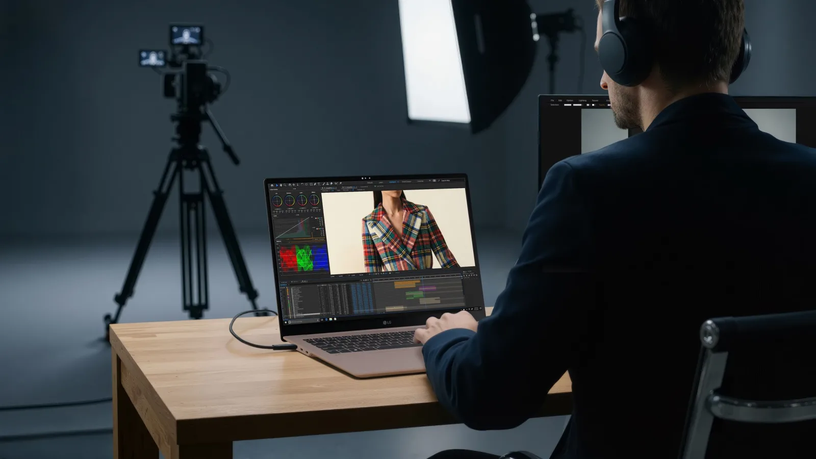 CES 2026: LG lansează noile laptopuri Gram 2026 cu design metalic premium și AI dual; materialul Aerominum aduce durabilitate fără greutate în plus