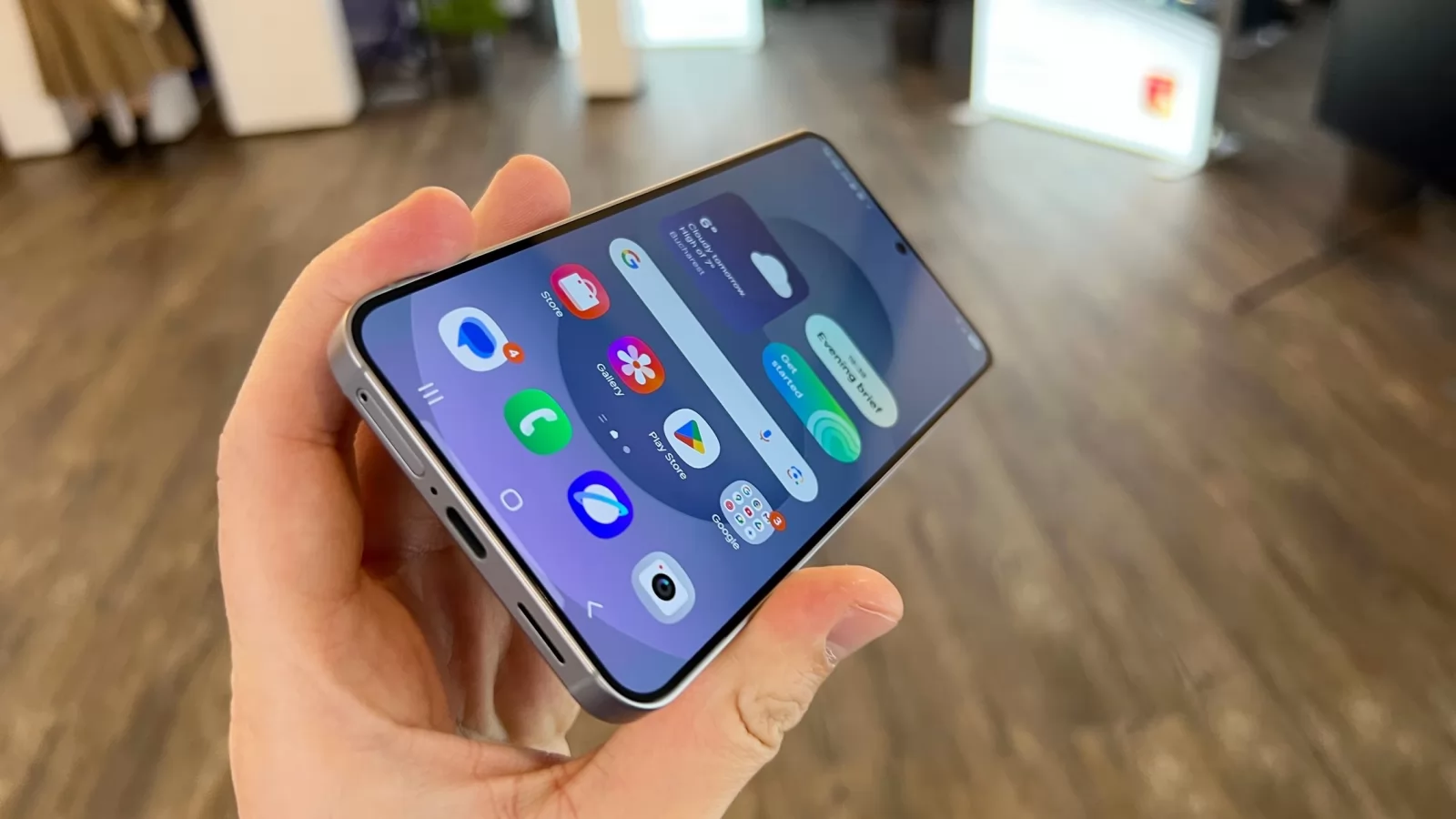 "Galaxy S26 și Galaxy S26+ există doar pentru a completa seria"; Modelele de bază vor însuma doar un sfert din producția totală
