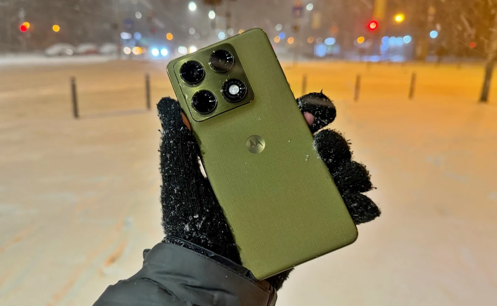 Motorola Signature: Cea mai bună cameră Moto din ultimii ani, testată în viscol, pe soare și zăpadă