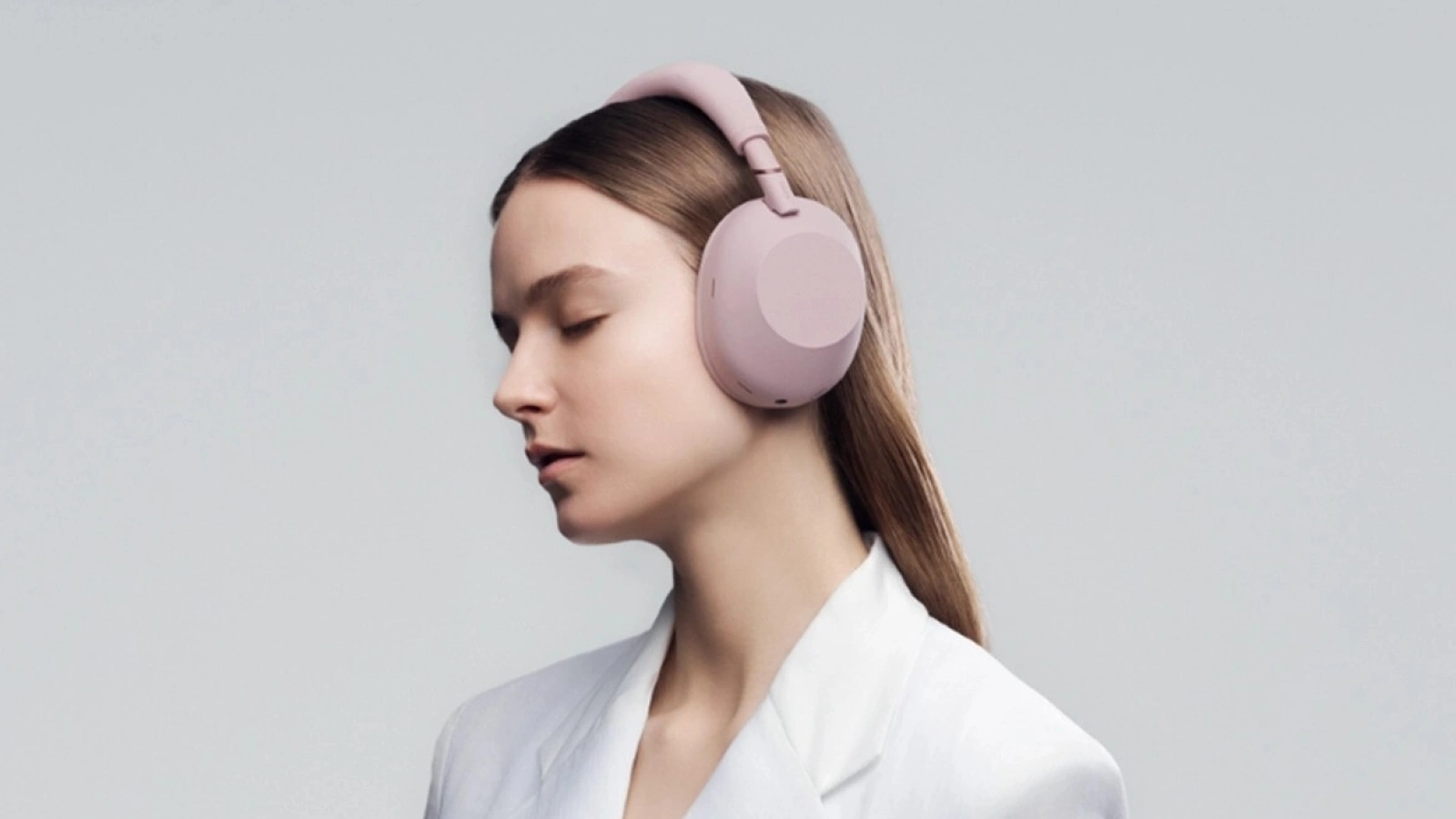 Căștile wireless Sony WH-1000XM6 primesc o variantă roz de primăvară, acum la precomandă
