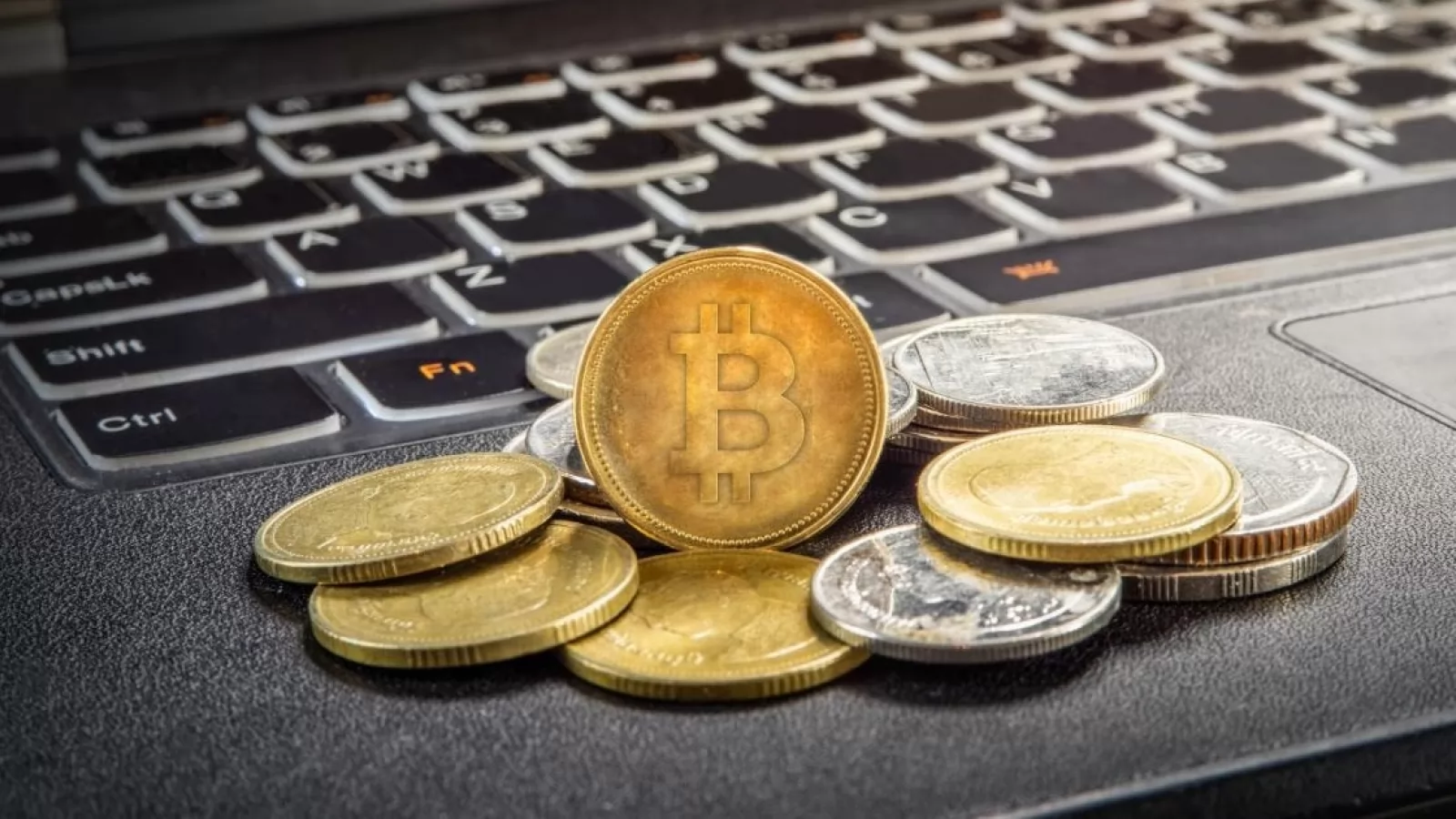 ANAF verifică veniturile nedeclarate din 2020; Utilizatorii eToro și Revolut au început să primească notificări în SPV
