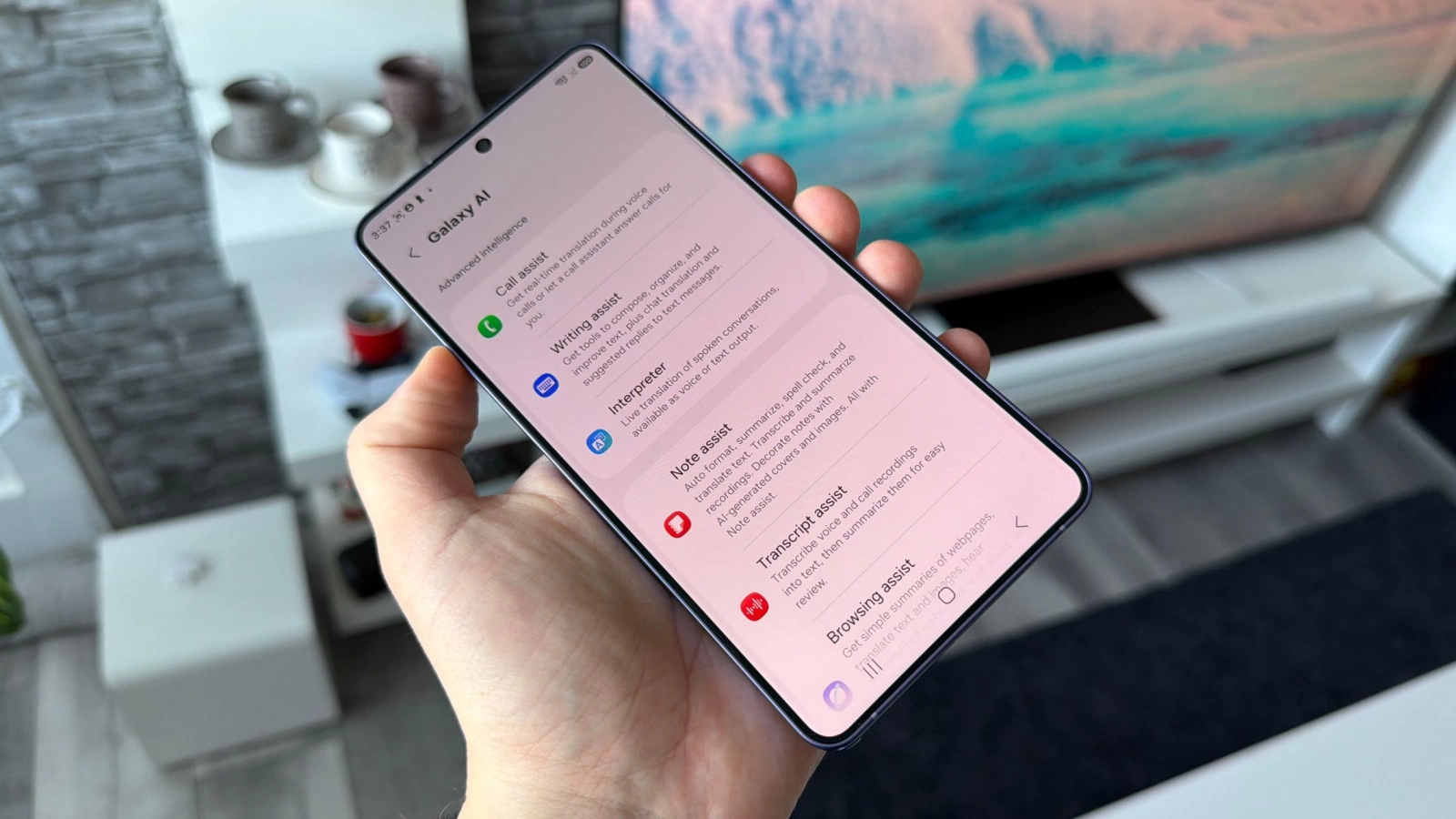 Samsung Galaxy S26 Ultra: OneUI 8.5 aduce un look mai smooth și un AI generativ foarte util, mai ușor de folosit