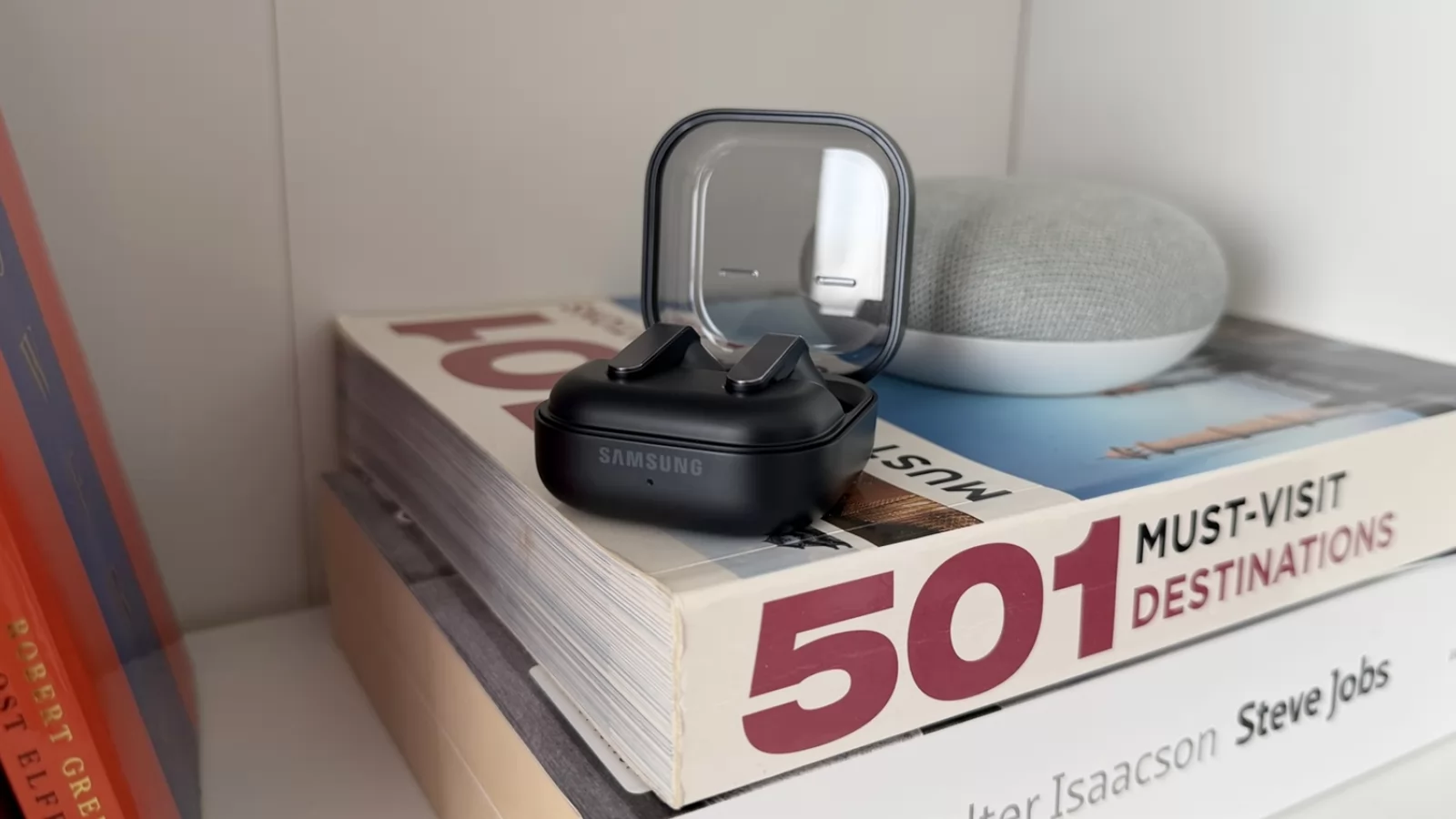 Samsung Galaxy Buds4 Pro review: căștile care vor să te țină în ecosistemul Galaxy, dar și în muzică (video)