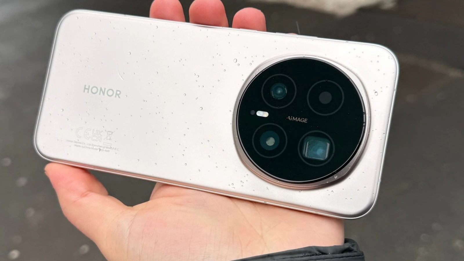 Turul Magazinelor #1575: Monitor Alienware 320Hz sub 1000 lei, maşină de spălat rufe cu uscător pe la 2000 lei şi alte hituri