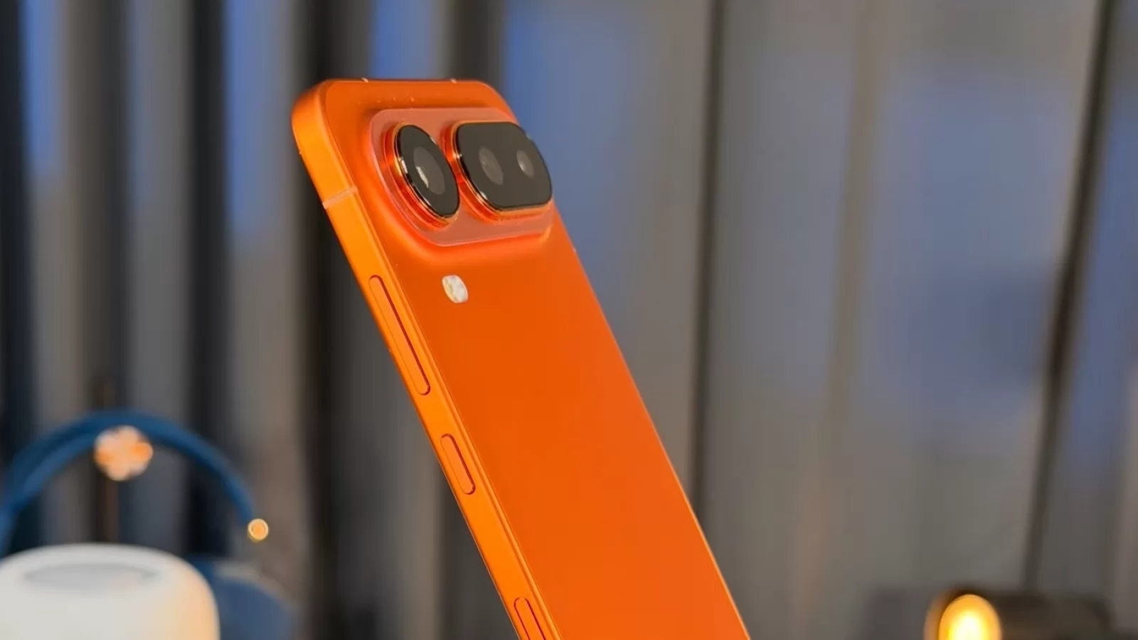 HONOR Magic 9 are prima scăpare, cu design copie Pixel și iPhone