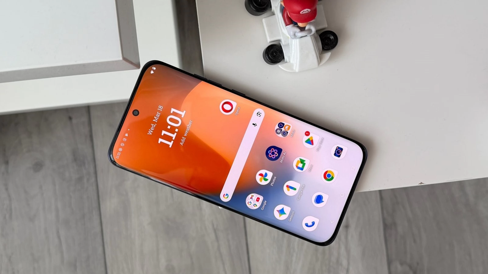 Motorola edge 70 Fusion: OS UI cu look stock, mult Google preinstalat și Moto AI în limba română