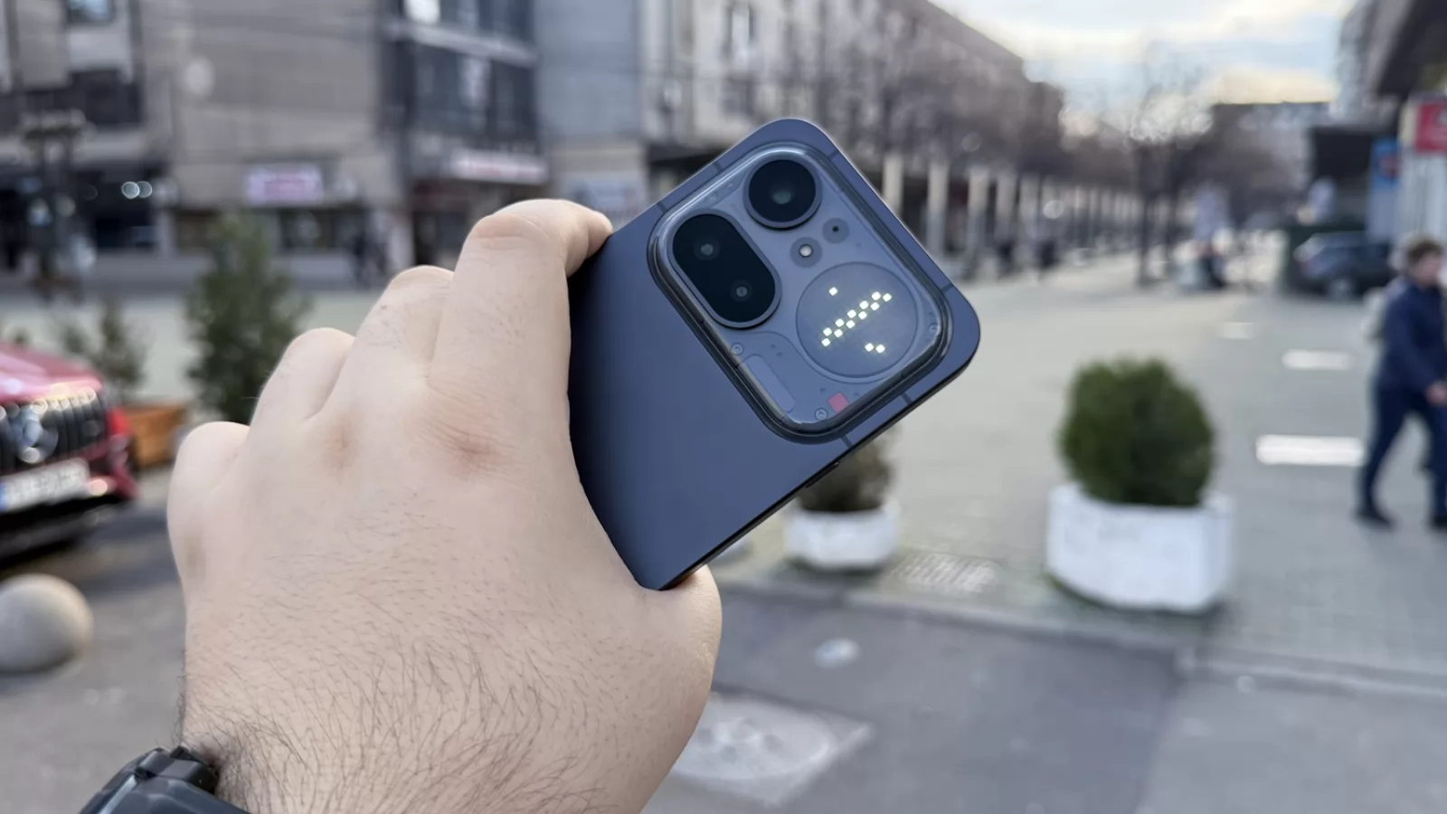 Nothing Phone (4a) Pro: Hardware de high-midrange autentic, chiar cu upgrade-uri față de predecesor