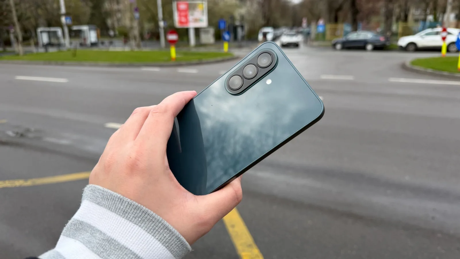Samsung Galaxy A37: Camera wide primește pixeli de 1 micron, foarte apropiată de A57