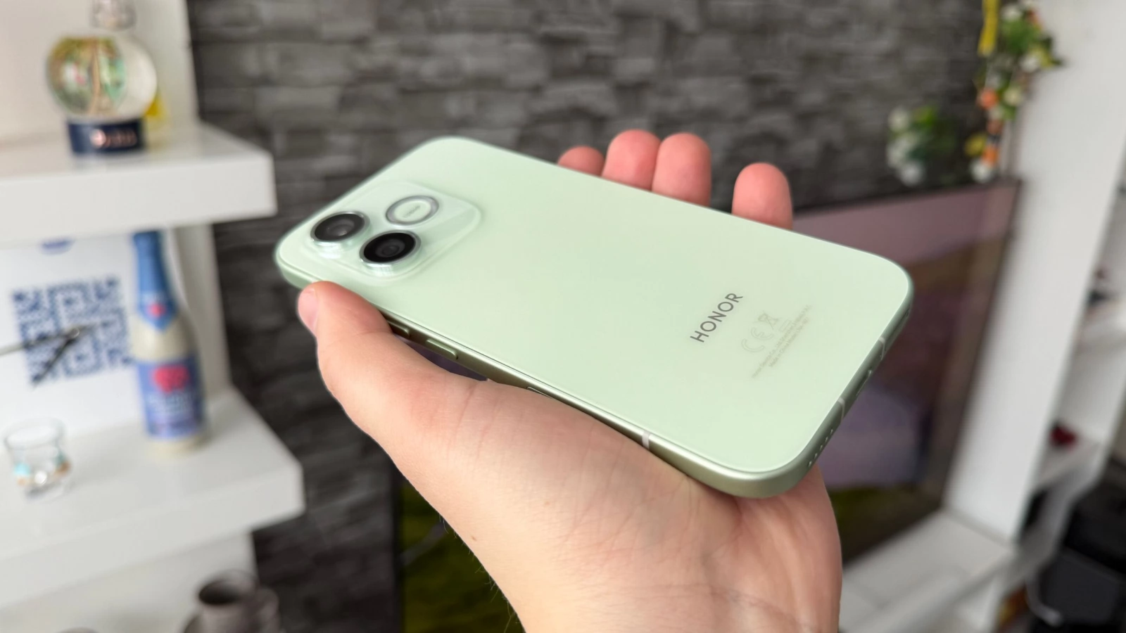 HONOR 600 Lite: Hardware cu upgrade de baterie, CPU de la predecesor