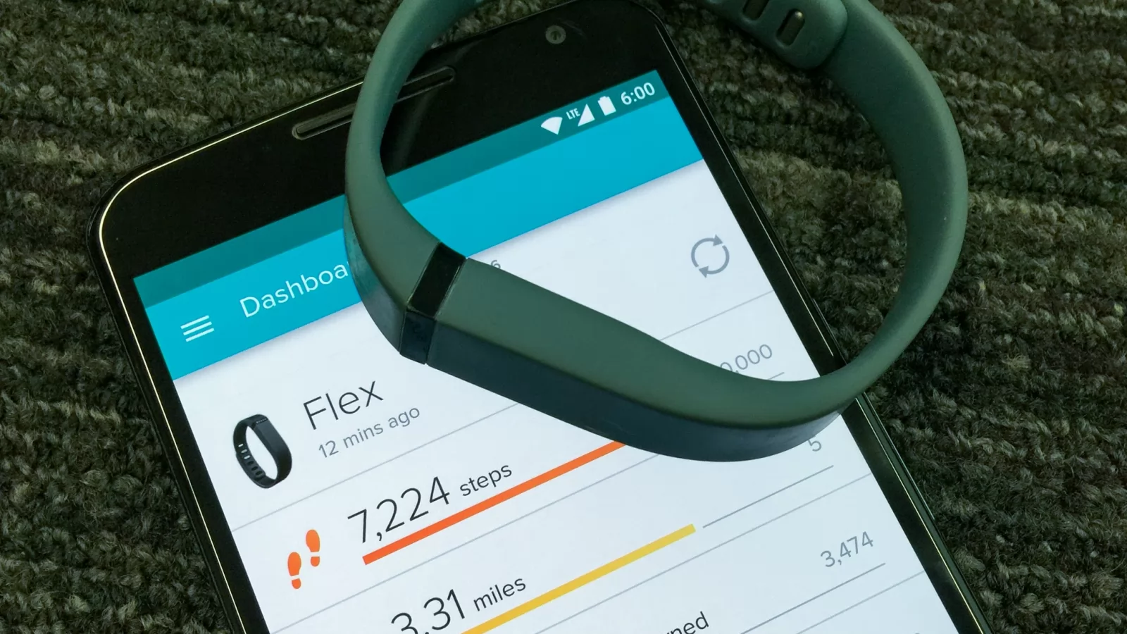 Google renunță treptat la Fitbit; serviciile ar urma să fi mutate în Google Health