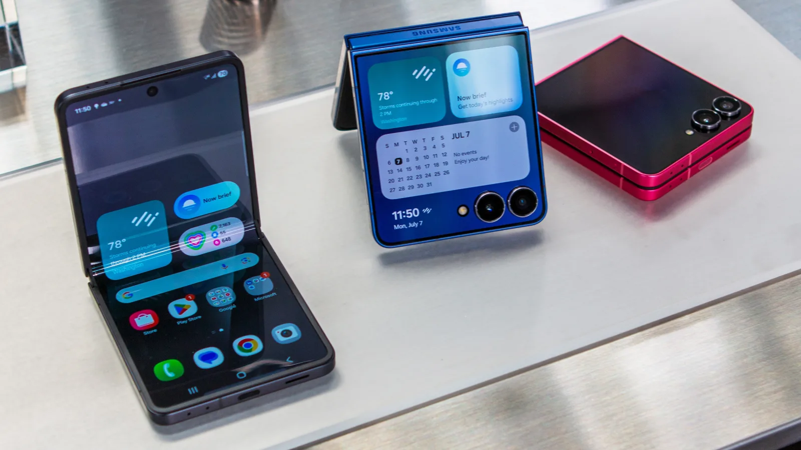 Samsung ar putea renunța la seria Galaxy Z Flip după Z Flip 8 - costurile mai mari și interesul pentru modelele Fold schimbă strategia