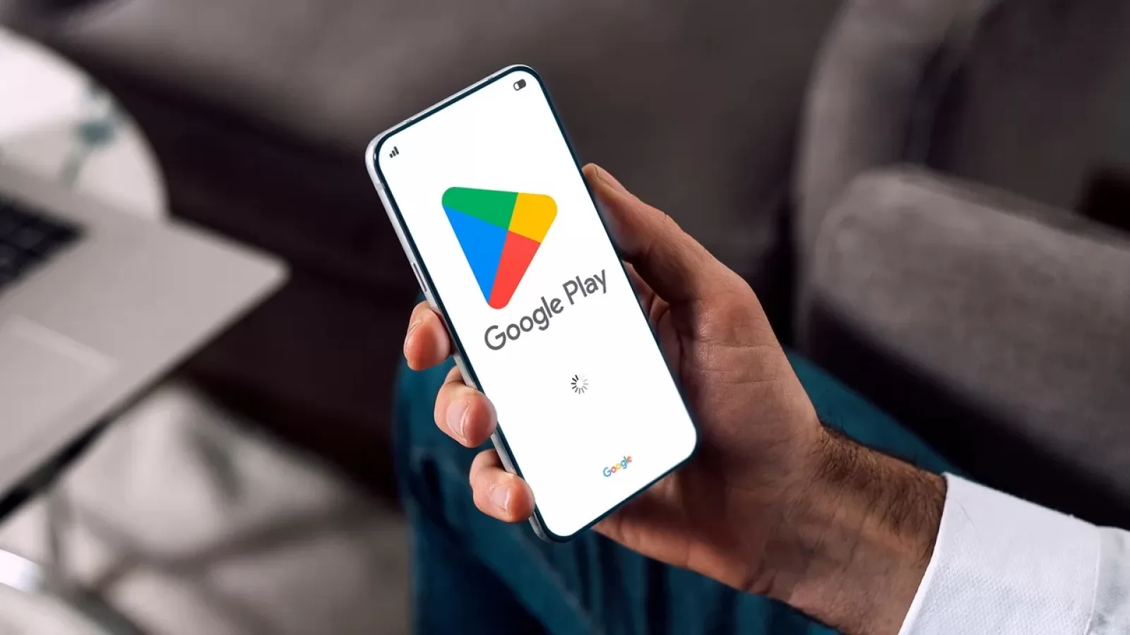 Google va trimite notificări pentru aplicațiile Android eliminate din Play Store și abandonate de dezvoltatori