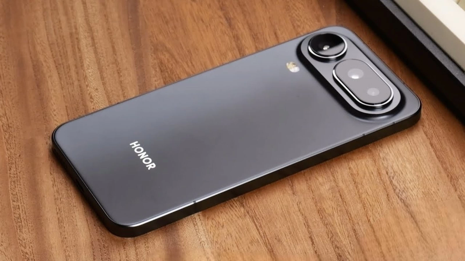 Honor Magic 9 apare în noi scăpări; Primește cameră selfie de 100 MP cu format pătrat