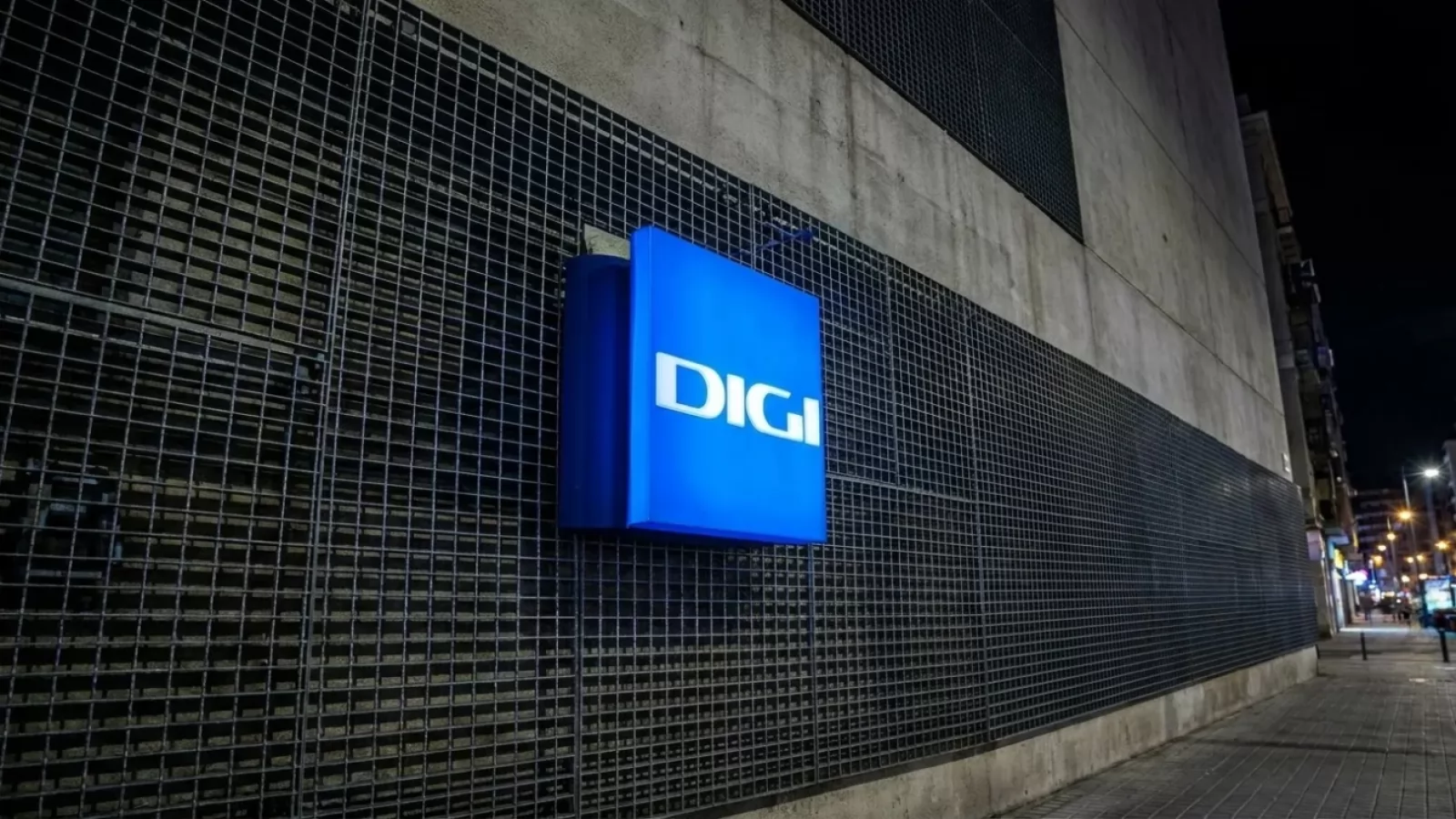 Cu cât vor crește facturile abonaților Digi de la 1 iulie și ce opțiuni au clienții nemulțumiți