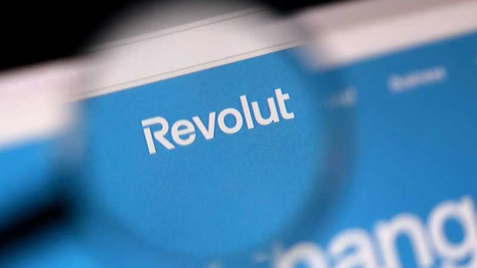 Cu sute de noi angajați în plan, Revolut caută un sediu dedicat în București