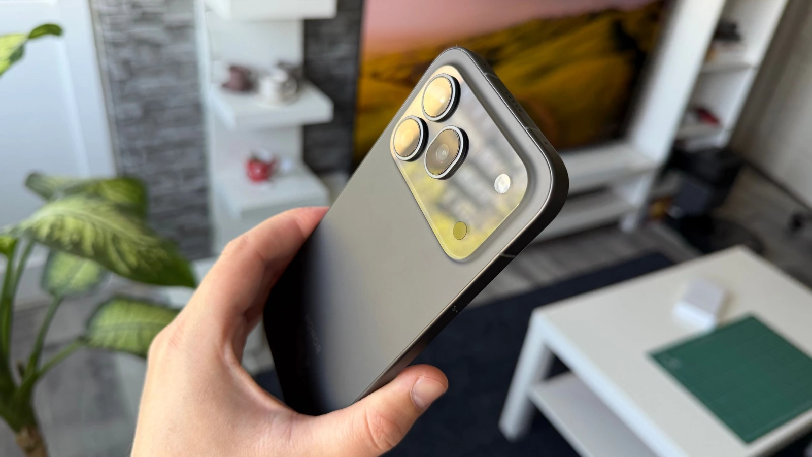 10 funcţii de care nu ştiai pe HONOR 600 Pro: scoaterea dungilor din poze, conexiune cu iOS şi Mac, Capsula Magică