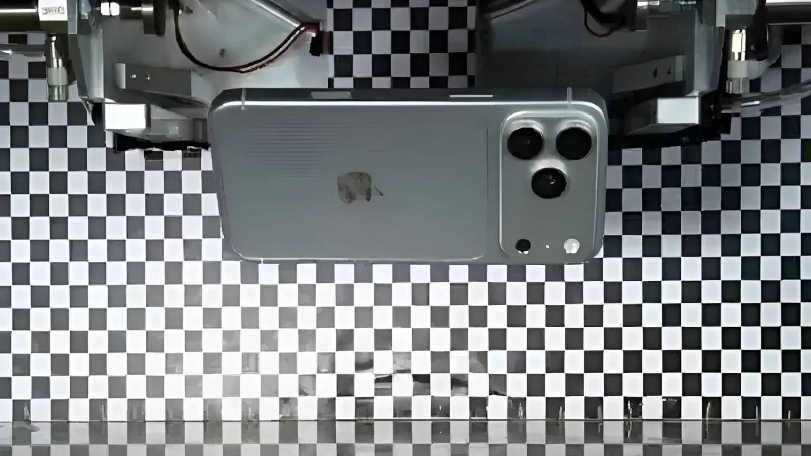 iPhone 18 Pro surprins în teste interne de rezistență! Cel mai mare leak Apple din ultimii ani