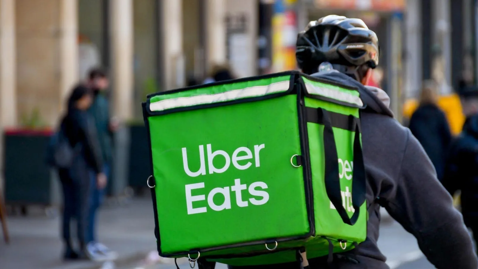 Uber amână revenirea Uber Eats în România; adevărata miză pare să fie cumpărarea Glovo