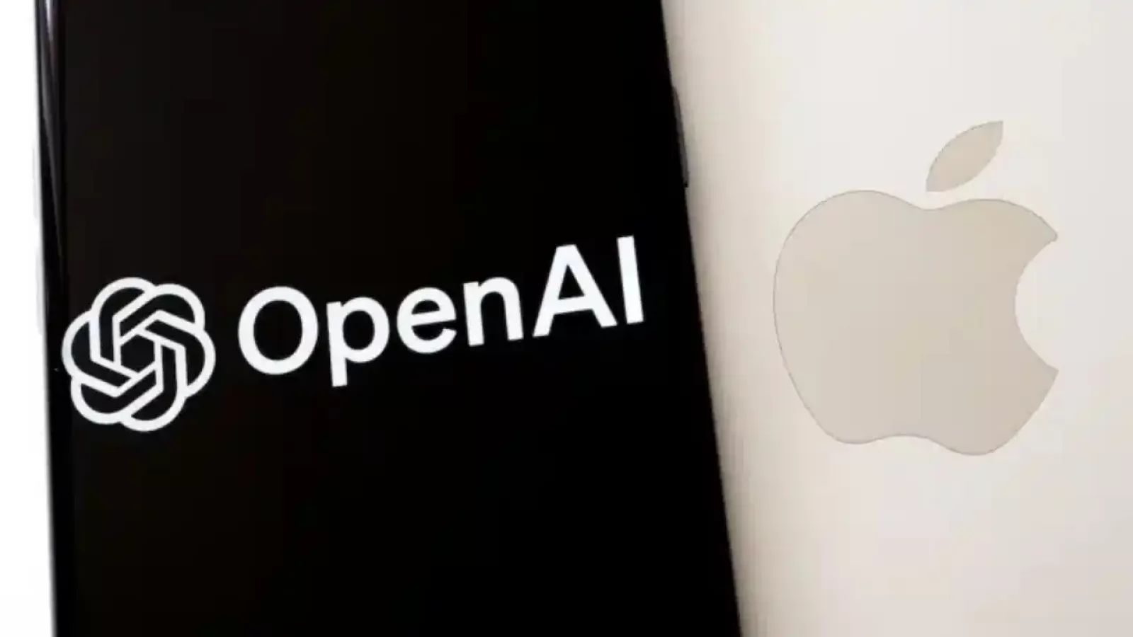 Apple dă în judecată OpenAI și acuză furt de secrete comerciale pentru dezvoltarea noilor dispozitive AI