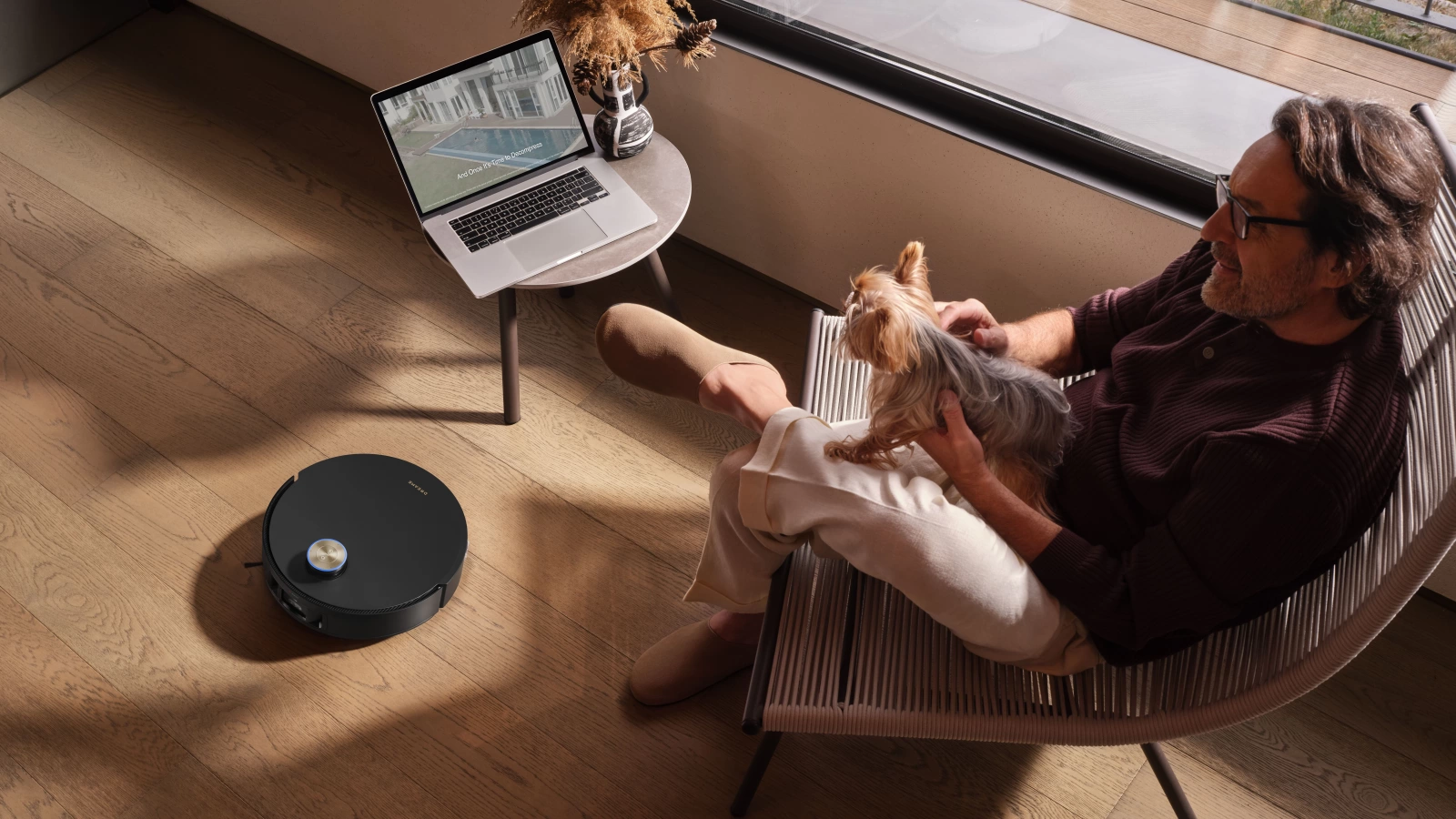 Studiu Dreame: Românii nu mai cumpără produse smart home doar din curiozitate, ci din dorința pură de a câștiga timp și confort