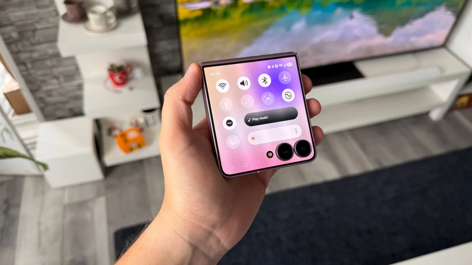 Samsung Galaxy Z Flip8: Camera duală deja familiară, neschimbată hardware de la predecesor