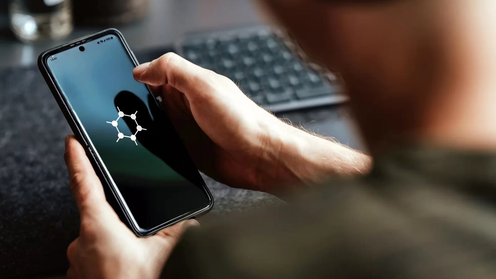 GrapheneOS, sistem Android axat pe securitate disponibil până acum pe Pixel, va fi suportat oficial pe telefoane Motorola din 2027