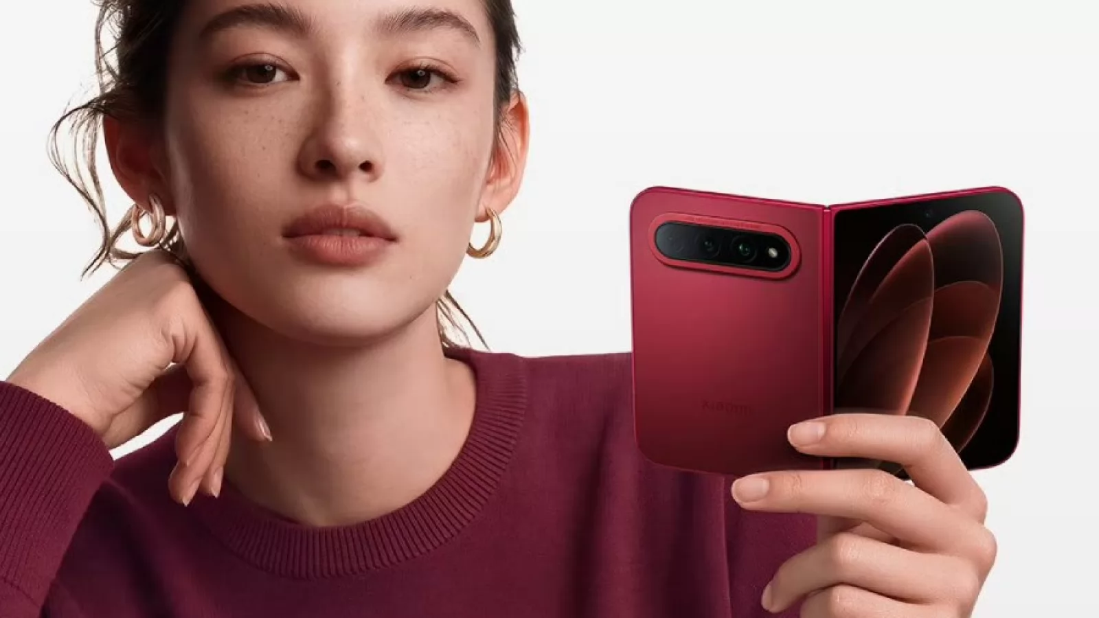 Xiaomi 18 Fold e acum oficial și se duelează cu iPhone Duo, Galaxy Z Fold8 în zona de pliabile pașaport; Pare a câștiga bătălia la capitolul cameră