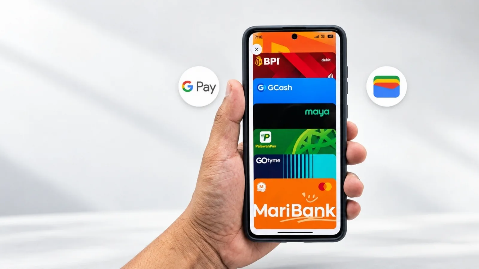 Google Wallet primește un nou design pe Android: cardurile sunt afișate acum într-o listă suprapusă, mai ușor de folosit cu o singură mână