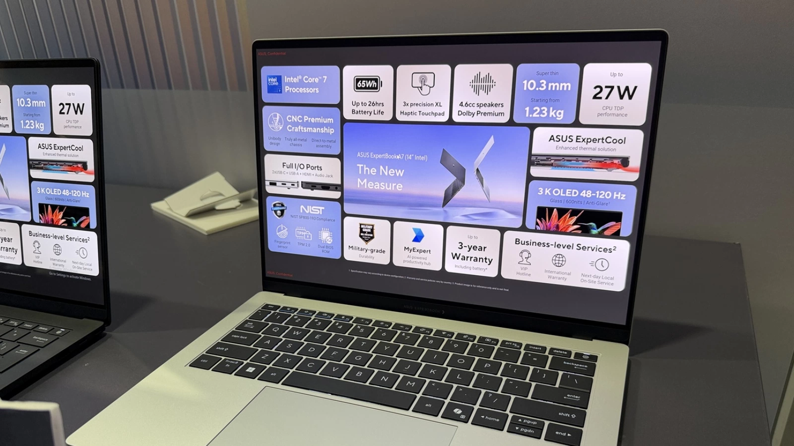 ASUS ExpertBook A7 a debutat: Laptop business cu talie de doar 1cm, ecran OLED 3K și autonomie de până la 26 de ore