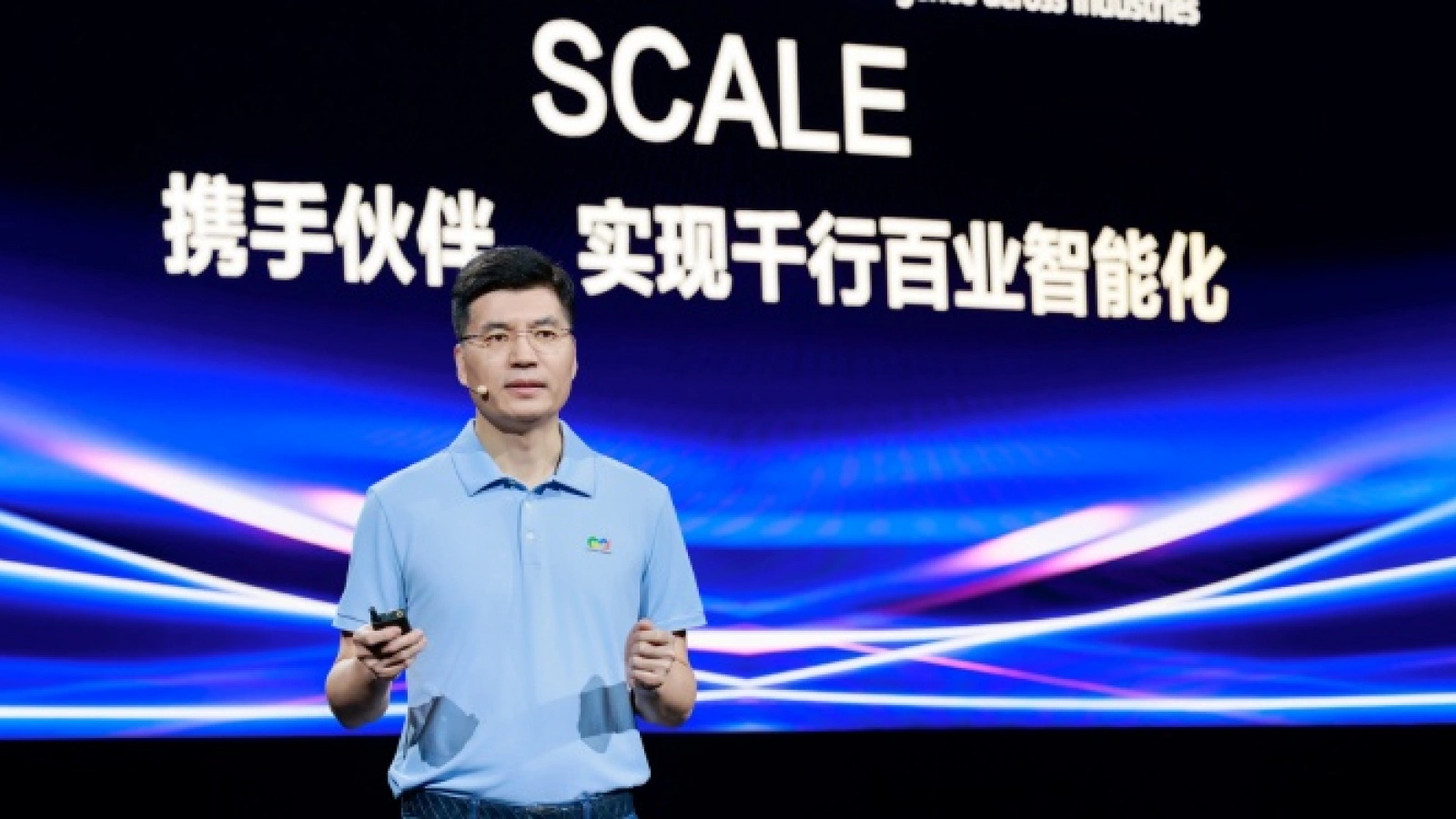 Huawei accelerează extinderea AI în Europa cu peste 5.000 de parteneri; Programul SCALE aduce soluții pentru rețele și centre de date