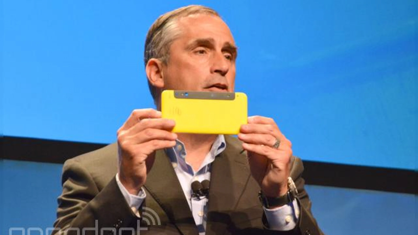 Intel aduce tehnologia RealSense și pe smartphone-uri; noul modul încape cu ușurință pe un device de 6 inch