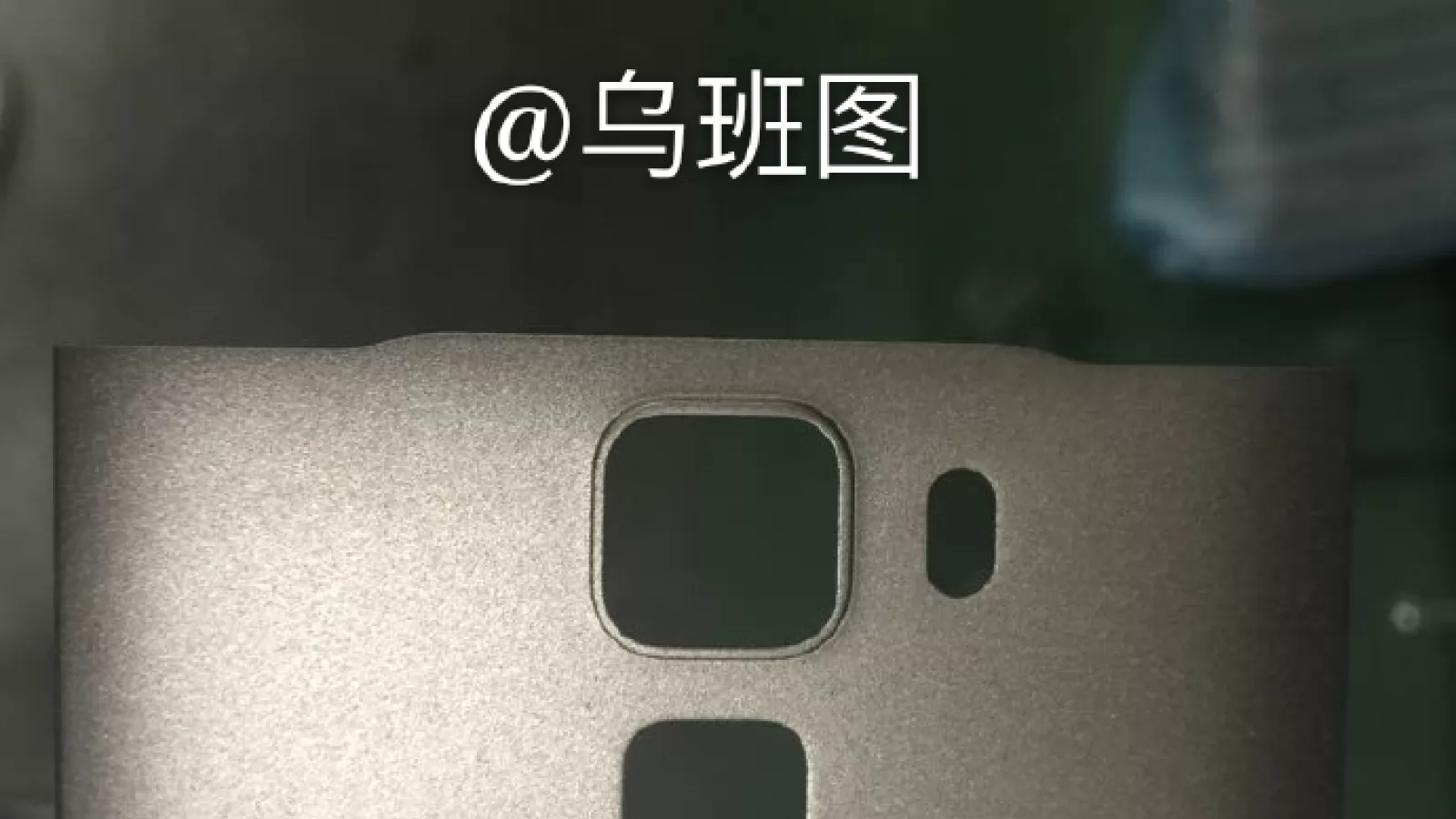 Huawei Honor 7 Plus îşi dezvăluie spatele carcasei în noi imagini hands on