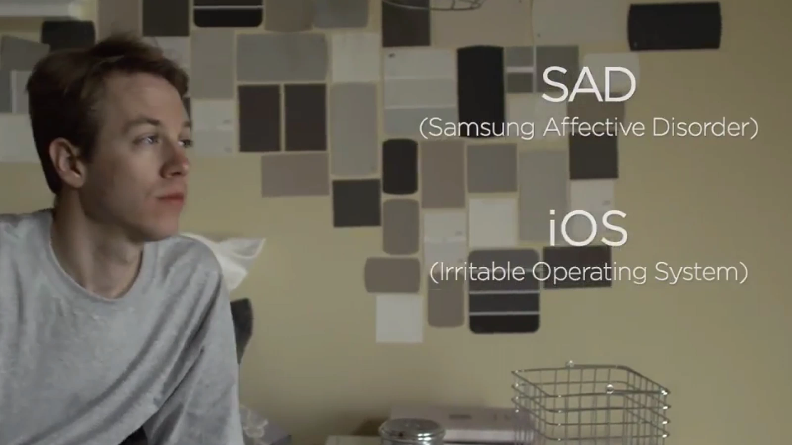 "Sunaţi doctorul dacă simţiţi frustrare" - HTC face o reclamă la medicamente pentru a ironiza Apple şi Samsung (Video)